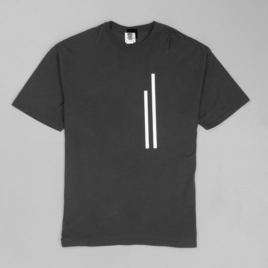 VERTICAL INTERRUPTION // BLACK