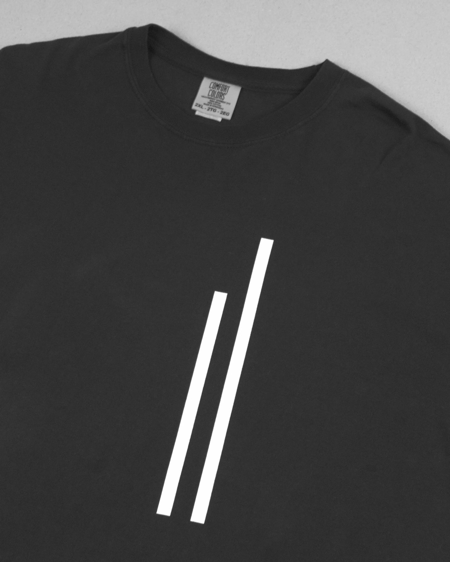 VERTICAL INTERRUPTION // BLACK