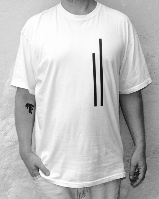 VERTICAL INTERRUPTION // WHITE